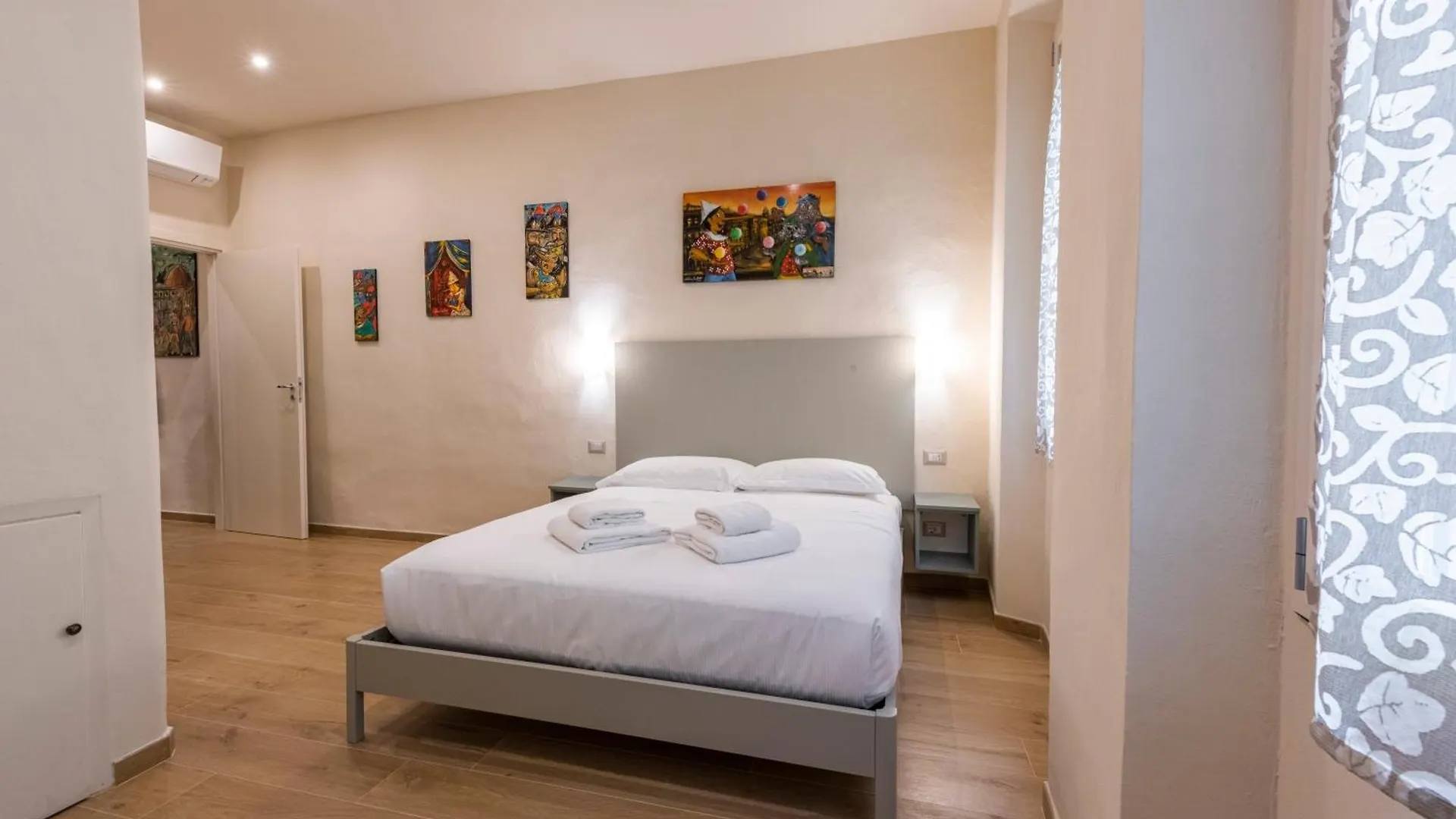 Mercato Contemporary Apartment By Mmega Floransa